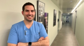 Foto El Dr. Josep Mª de Bergua se cita con las necesidades médicas de personas con Acondroplasia
